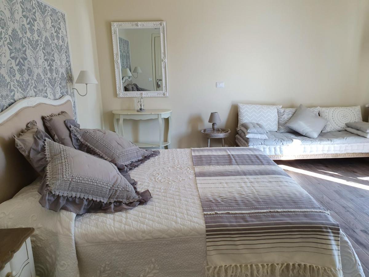 Romantic Home Sirmione Bagian luar foto