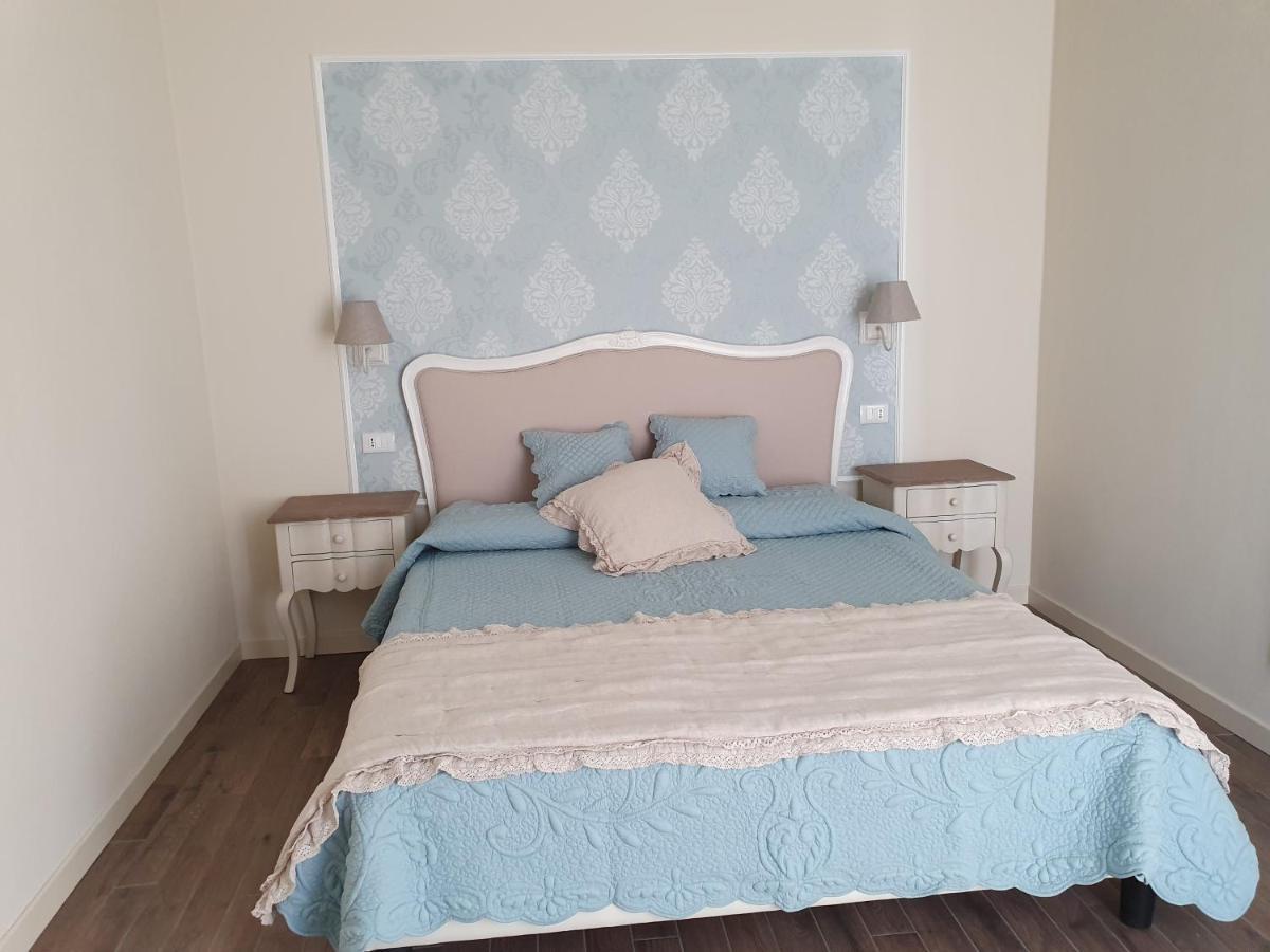 Romantic Home Sirmione Bagian luar foto