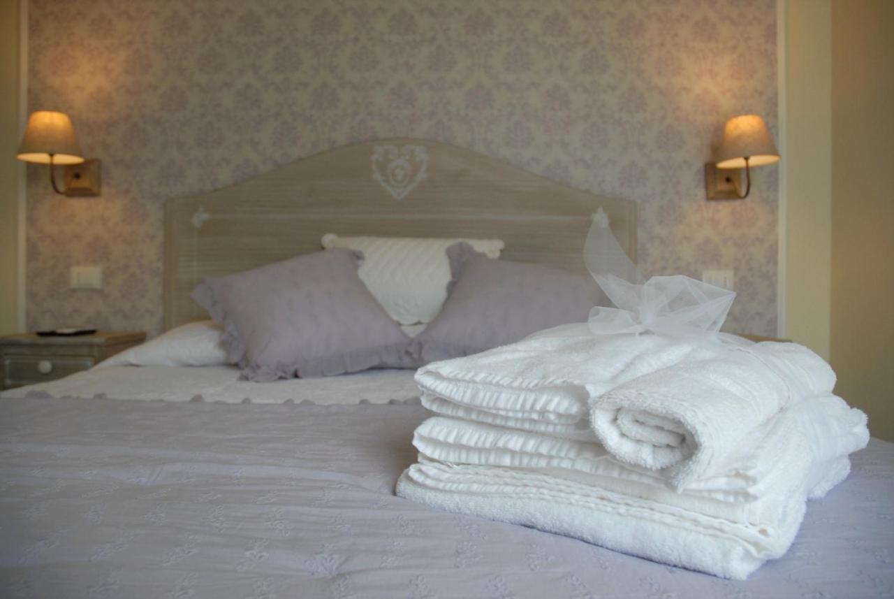 Romantic Home Sirmione Bagian luar foto