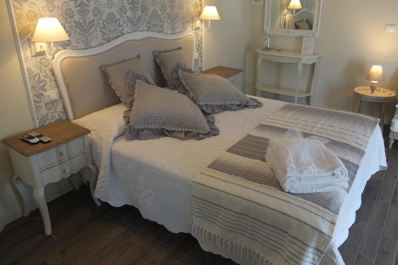 Romantic Home Sirmione Bagian luar foto