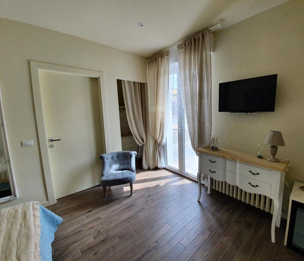 Romantic Home Sirmione Bagian luar foto