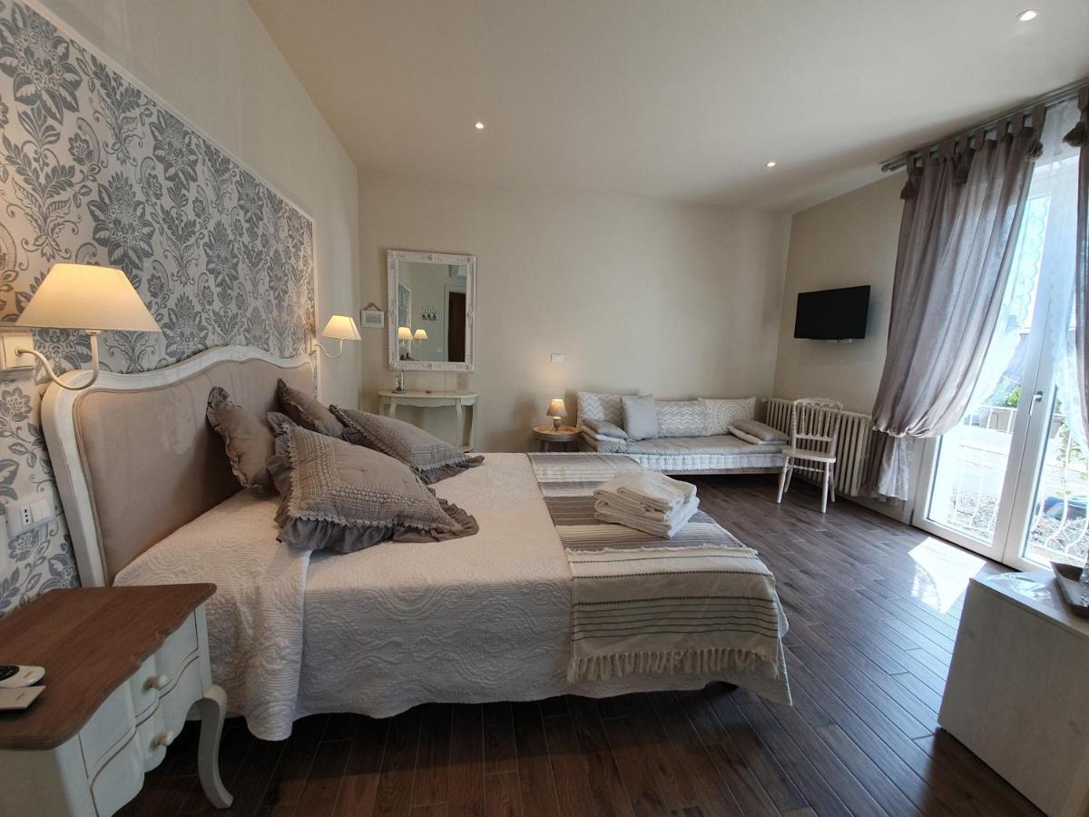 Romantic Home Sirmione Bagian luar foto
